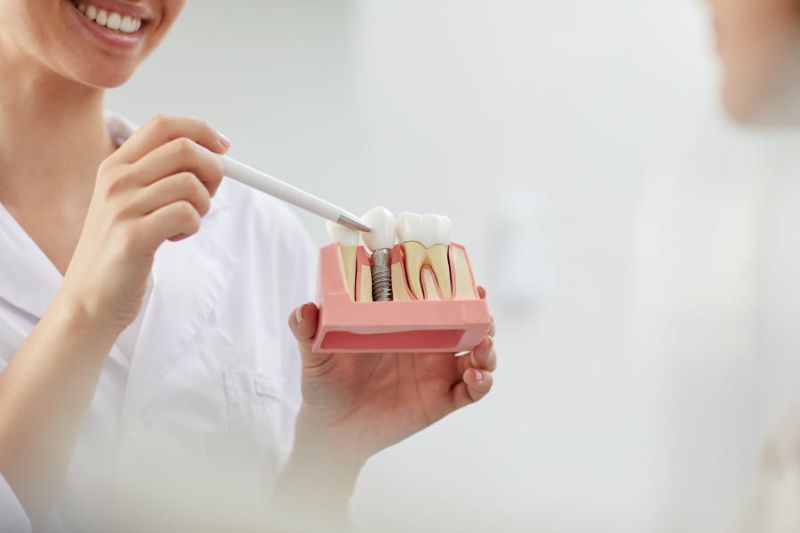 ugradnja zubnog implanta
